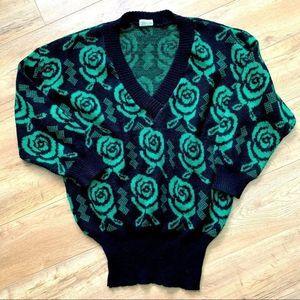 𝅺Chinin Vintage Grandmother Green Roses Sweater Size Medium